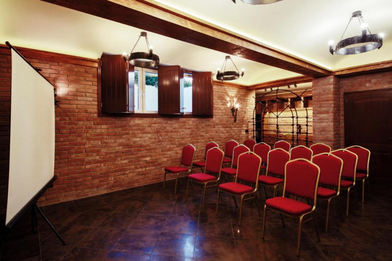 Hotel Kasztel Rzezawa Exteriér fotografie