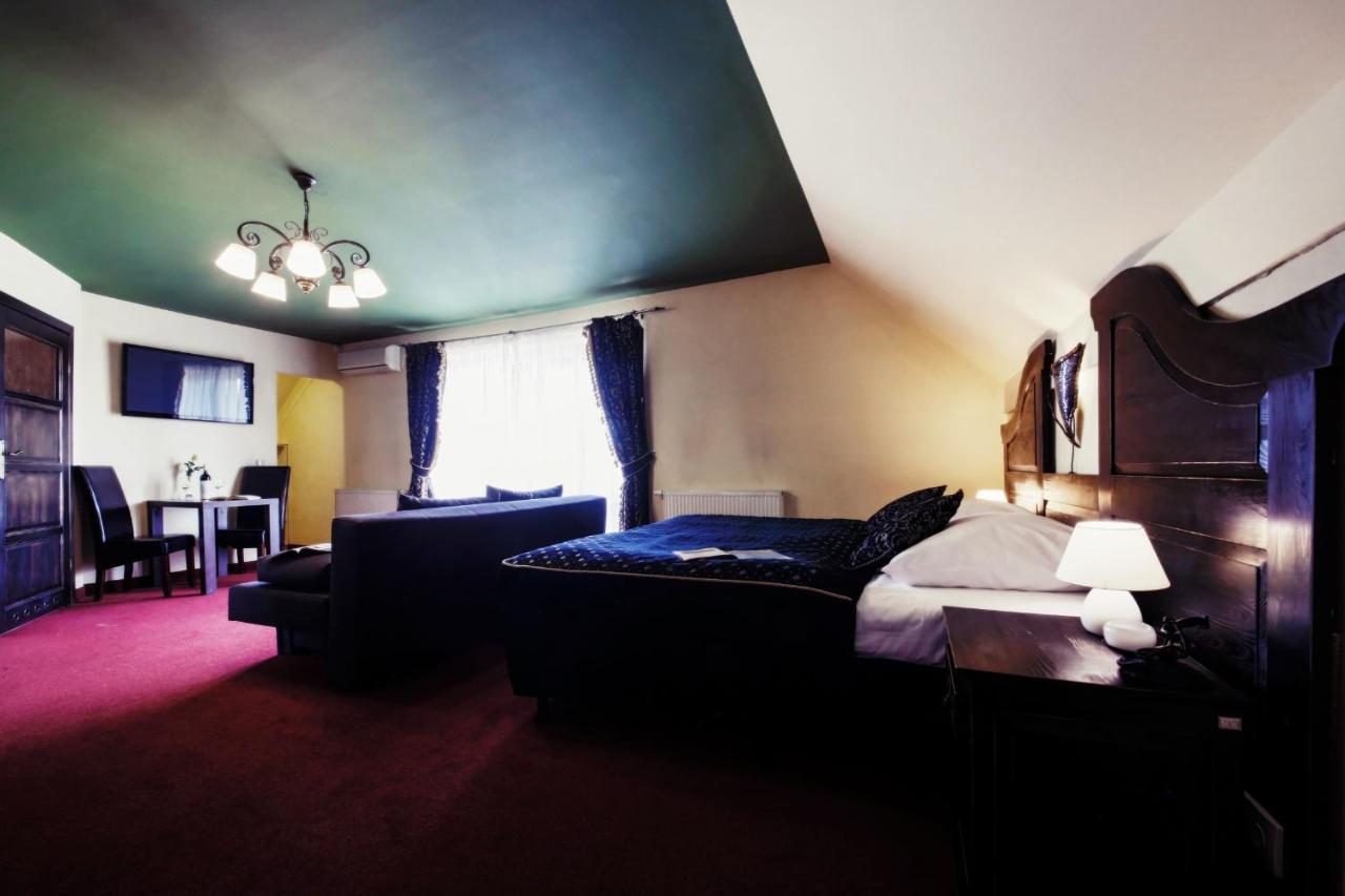 Hotel Kasztel Rzezawa Exteriér fotografie