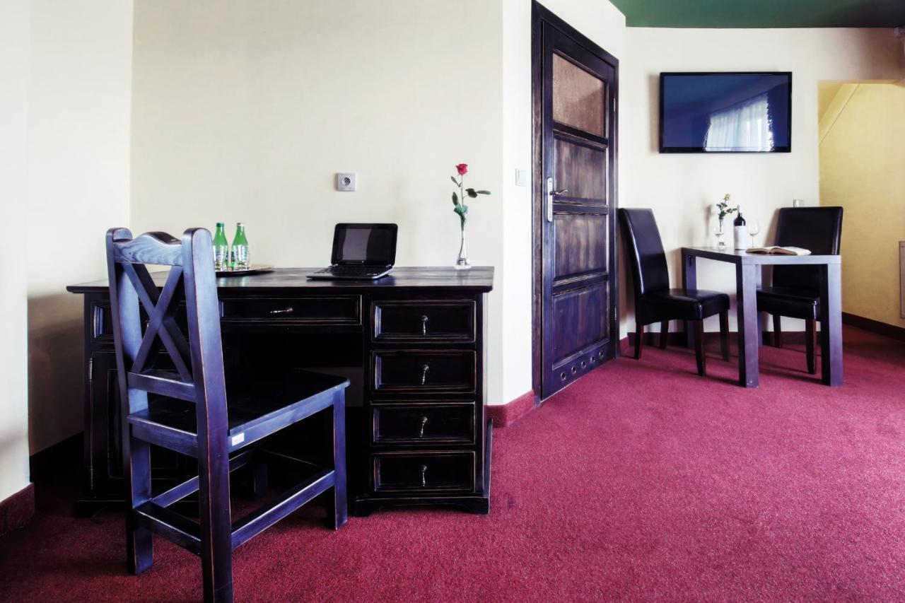 Hotel Kasztel Rzezawa Exteriér fotografie