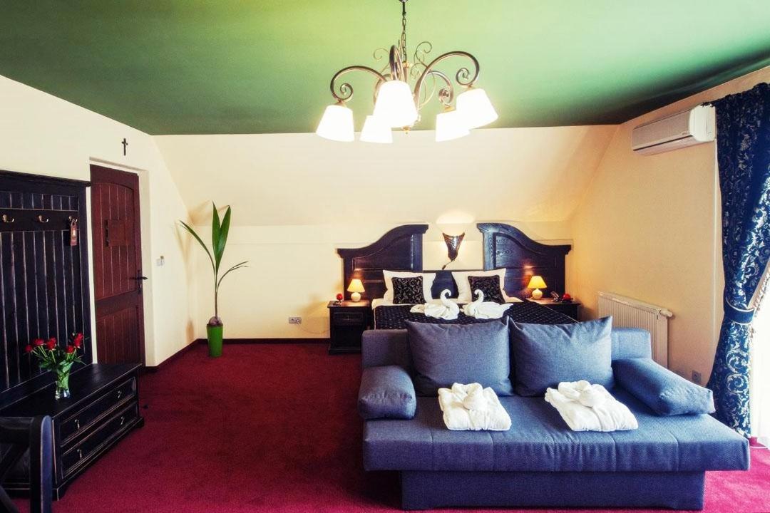 Hotel Kasztel Rzezawa Exteriér fotografie