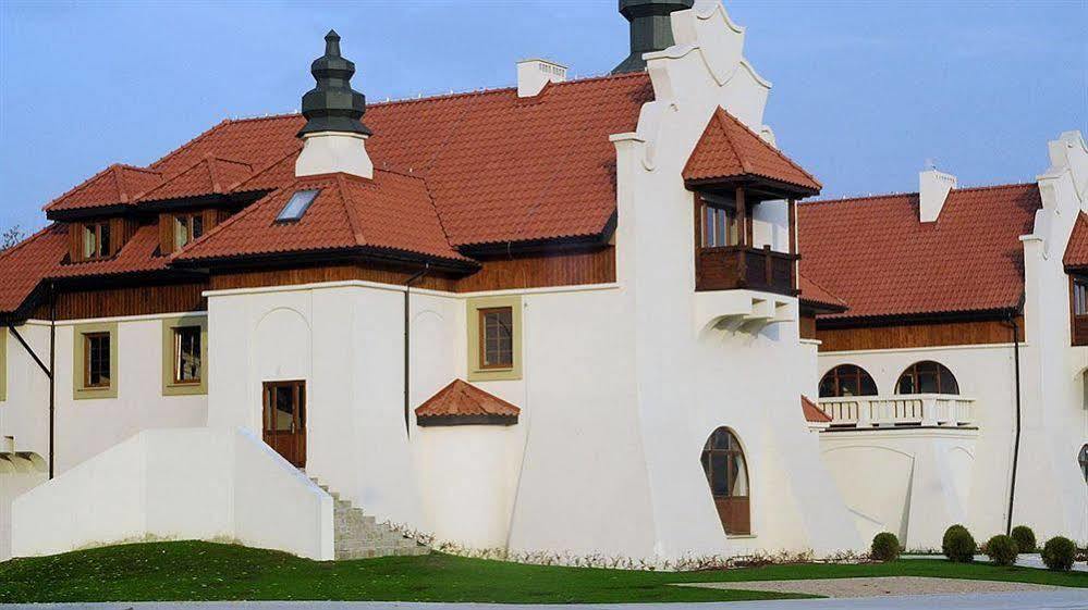 Hotel Kasztel Rzezawa Exteriér fotografie