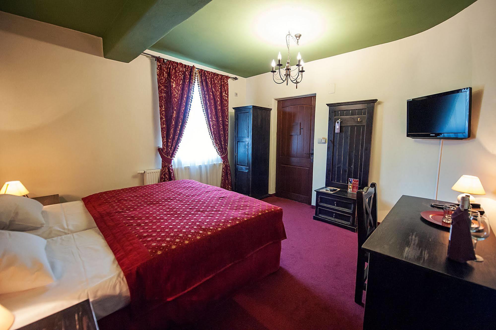 Hotel Kasztel Rzezawa Exteriér fotografie